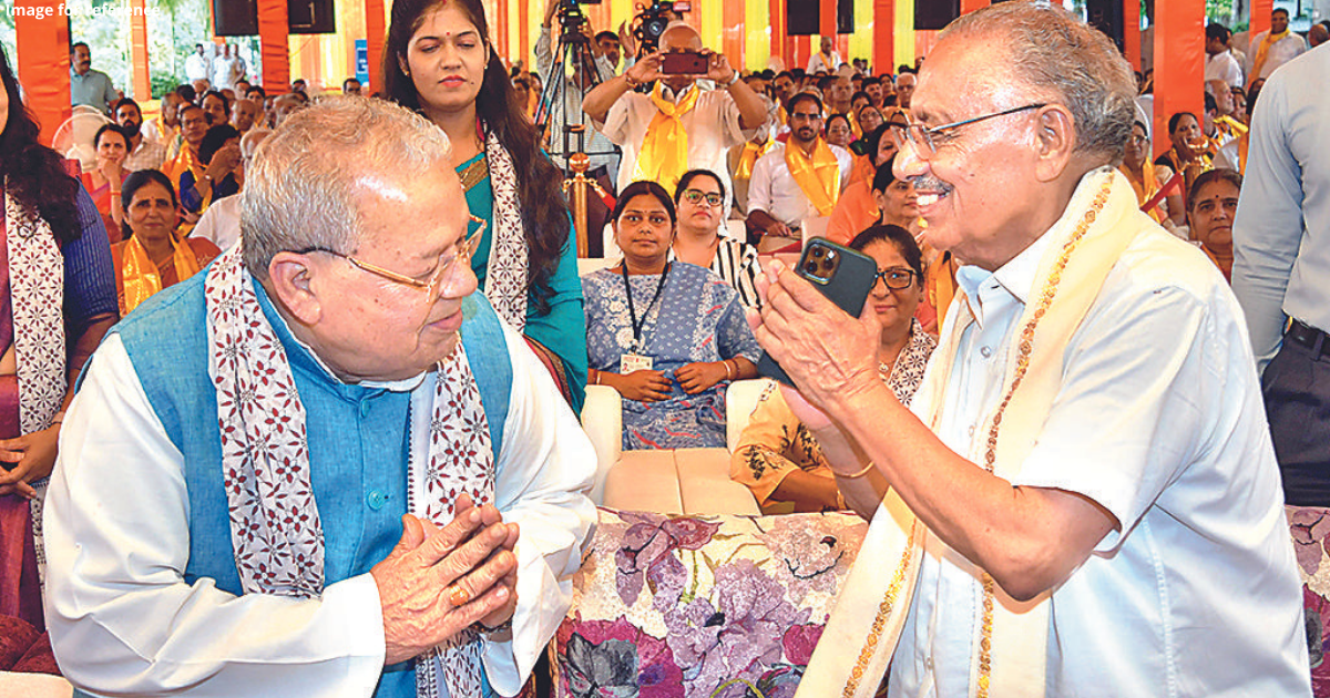 Dignitaries seek blessings, listen to Ram Katha at Raj Bhavan
